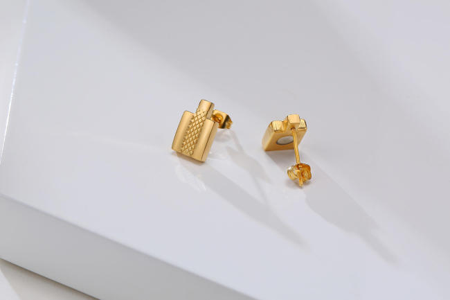 Wholesale Titanium Gold Earrings For Men