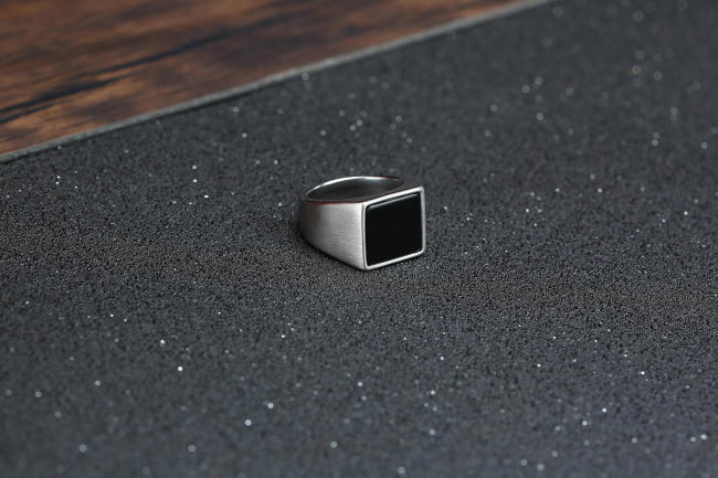 Wholesale Stainless Steel Square Black Stone Seal Ring