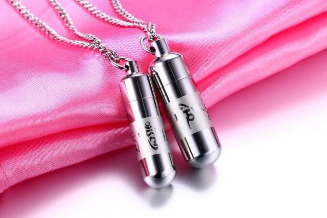 Wholesale Stainless Steel Six Words of Truth Lovers Pendant