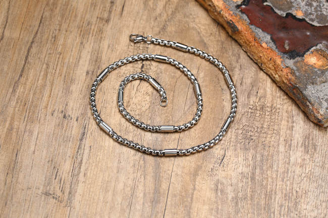 Wholesale Stainless New Style Rounded Box Chain Necklace