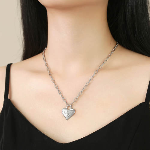 Wholesale Stainless Steel Padlock Heart Pendant Necklace