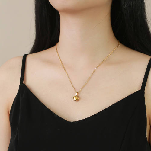 Wholesale Stainless Steel Elegant Padlock Heart Necklace