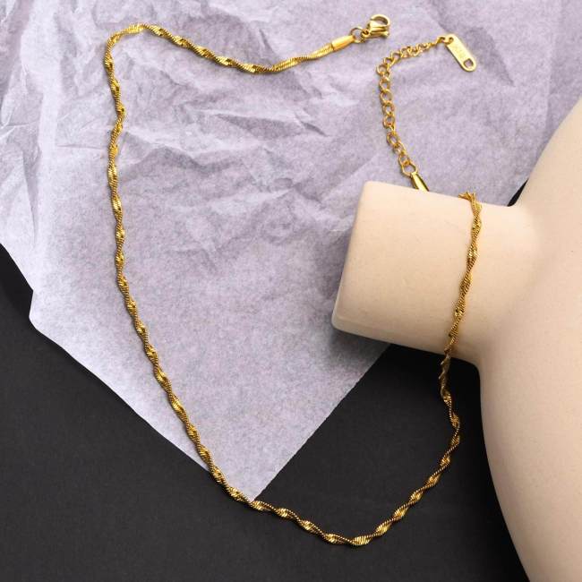 Wholesale Stainless Steel Twist Snake Bone Chain Necklace