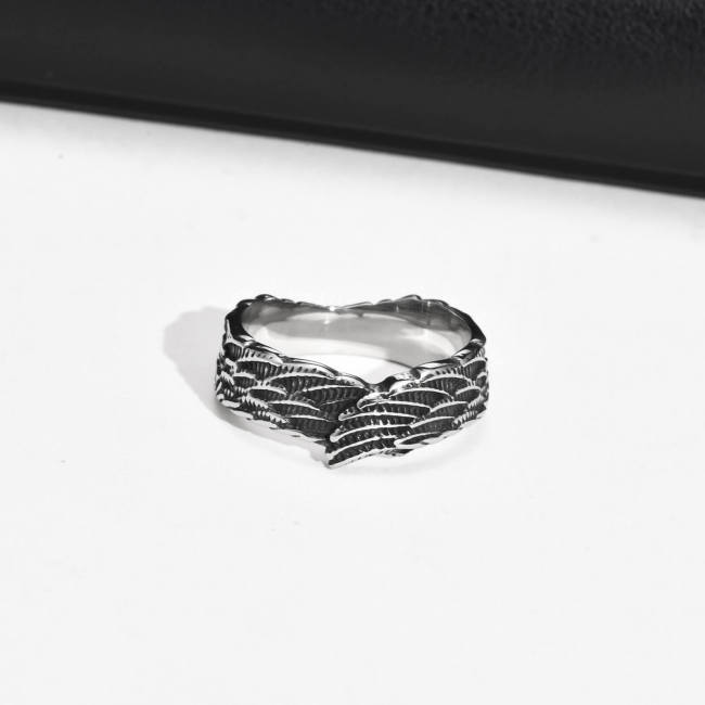 Wholesale Stainless Steel Retro Feather Hugs Wing Ring