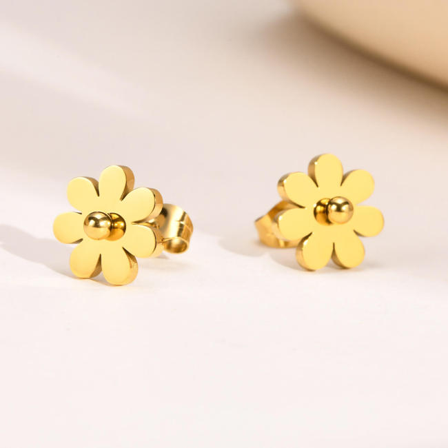 Wholesale Stainless Steel Gold Daisy Stud Earrings