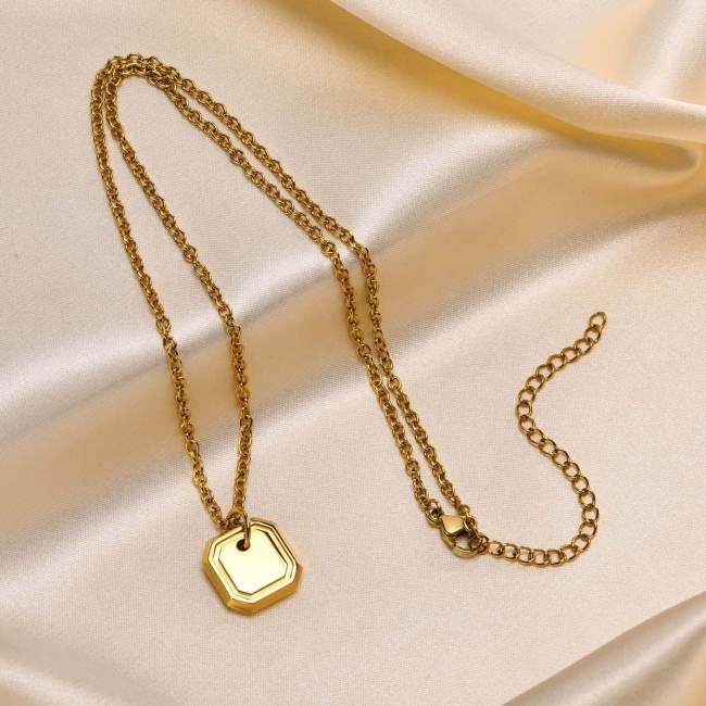 Wholesale Stainless Steel Women Octagonal Pendant Necklace