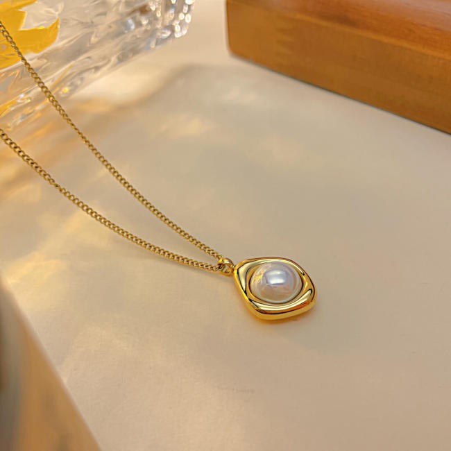 Wholesale Stainless Steel Inlaid Pearl Pendant Necklace