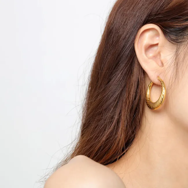 Wholesale Stainless Steel Graduated Twisted Hoop Earrings