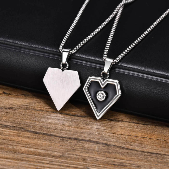 Wholesale Stainless Steel Black Heart Pendant with CZ