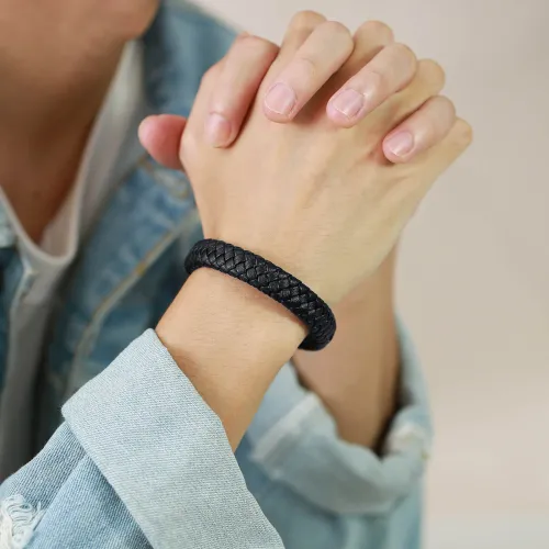 Wholesale Stainless Steel Classic Braided Leather Bracelet