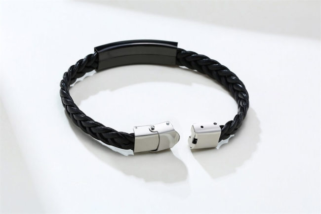 Wholesale Stainless Steel Engravable Black Braided Bracelet
