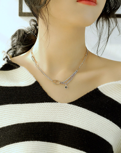 Wholesale Stainless Steel Fashion Niche Papaerclip Necklace