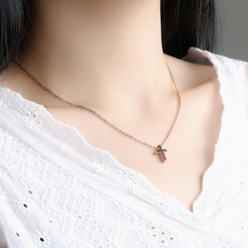 Wholesale Stainless Steel Women Mini Cross Necklace
