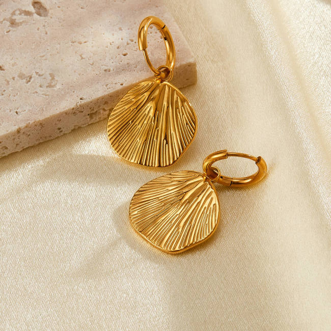 Wholesale Stainless Steel Irregularly Round Pleated Hoop Earrings