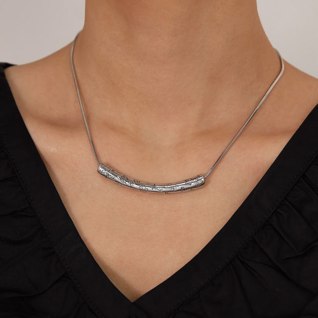 Wholesale Stainless Steel Star Flower Pattern Bar Necklace