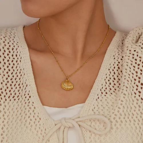 Wholesale Stainless Steel Gold Plated Scallop Shell Pendant