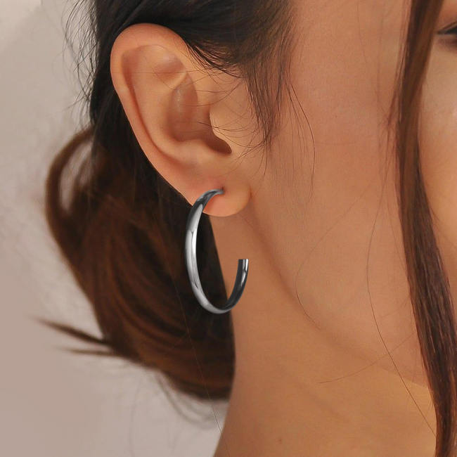 Wholesale Stainless Steel High Polished C Earrings