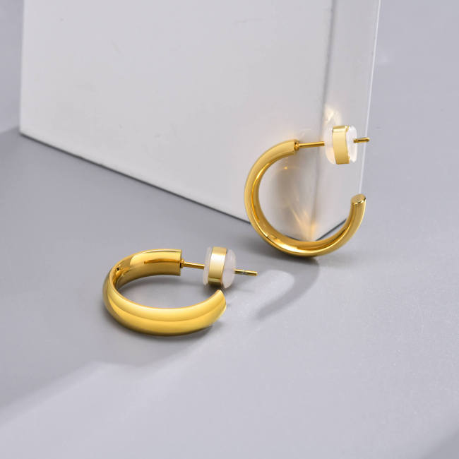Wholesale Stainless Steel High Polished C Earrings