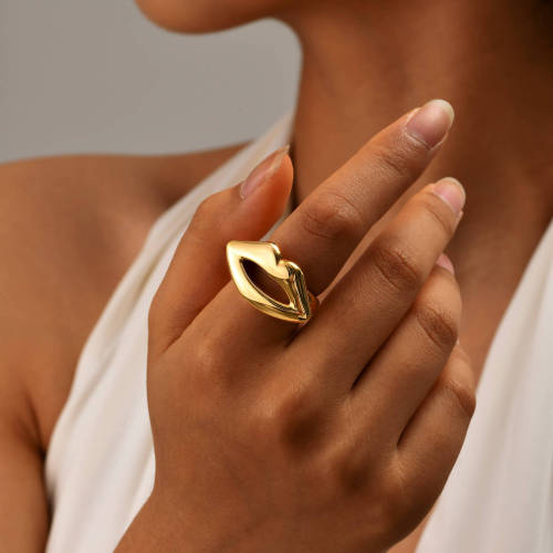 Wholesale Stainless Steel Lip Shaped Rings