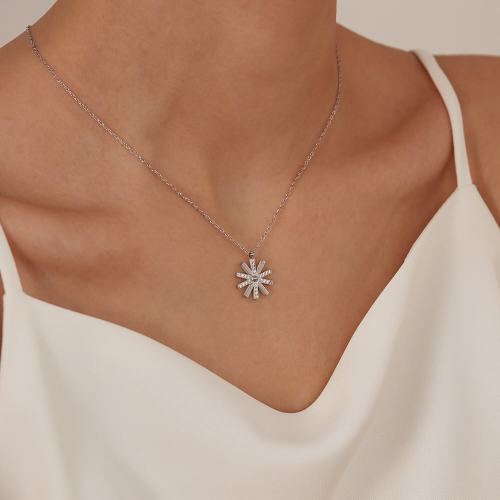 Wholesale Stainless Steel Minimalist Sunflower Necklace