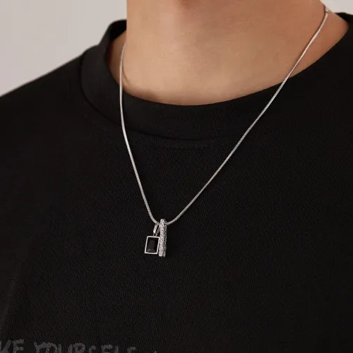 Wholesale Stainless Steel Black Acrylic Necklace