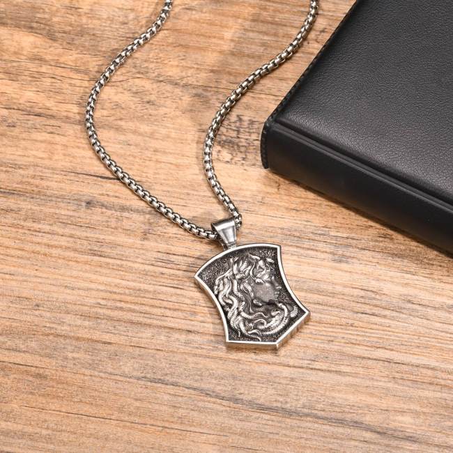 Wholesale Stainless Steel Medusa Dog Tag Pendant