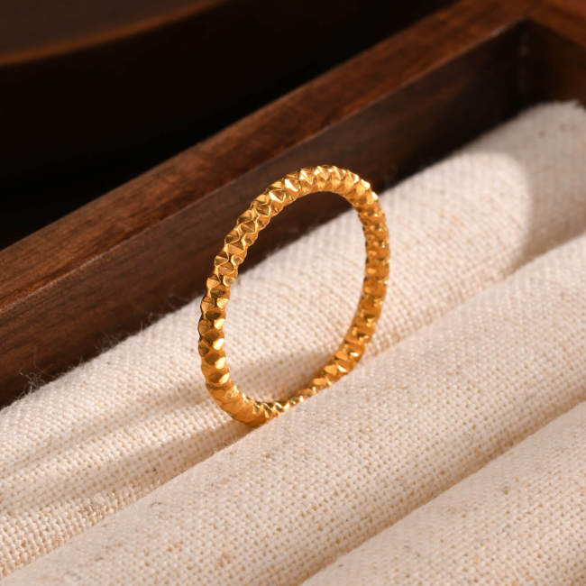 Wholesale Stainless Steel Gold Thin Hammered Ring