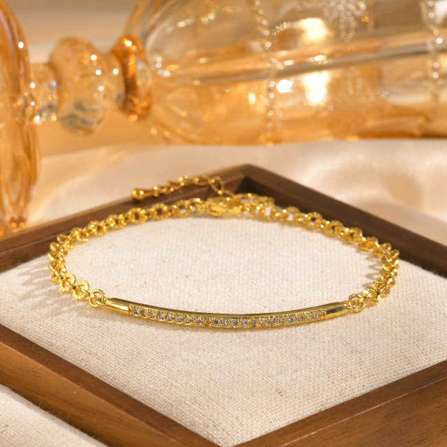 Wholesale Copper Women's Zirconia Gold Bracelet