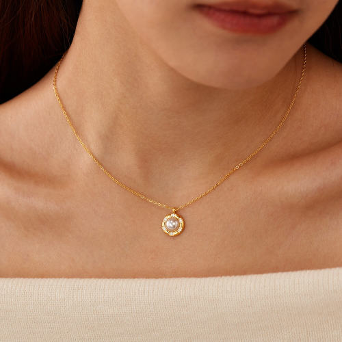 Wholesale Stainless Steel Striking Pearl Pendant Necklace