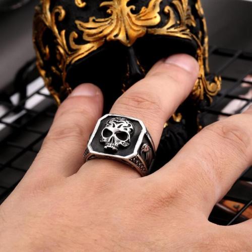 Wholesale Stainless Steel New Skull Ring