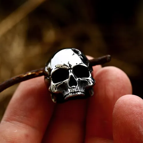 Wholesale Stainless Steel Polished Skull Pendant