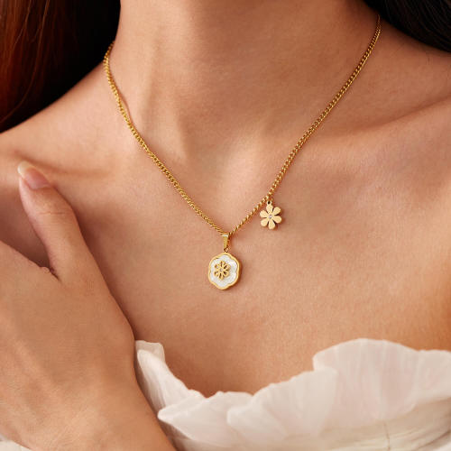 Wholesale Stainless Steel Shell Flower Necklace