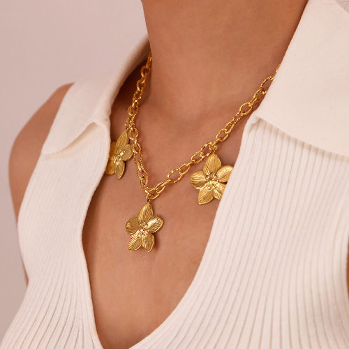 Wholesale Stainless Steel Women Flower Necklace