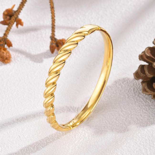 Wholesale Stainless Steel Gold Fashion Openable Bangle