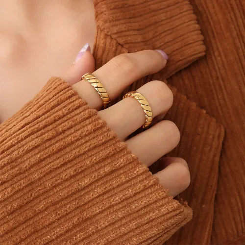 Wholesale Stainless Steel Women Chain Rings