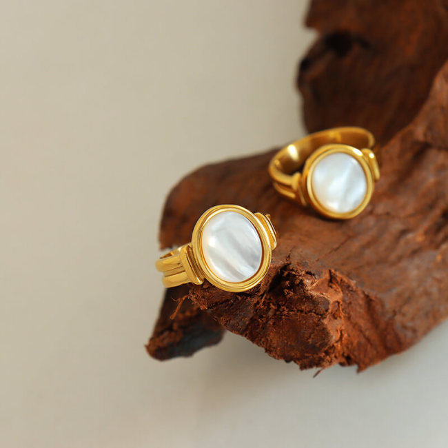 Wholesale Stainless Steel White Sea Shell Ring