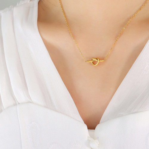 Wholesale Stainless Steel Knotted Heart Pendant