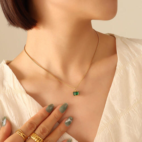 Wholesale Stainless Steel Emerald Zirconia Necklace