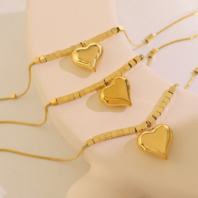 Wholesale Stainless Steel New Style Heart Necklace