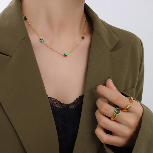 Wholesale Stainless Steel Emerald Zirconia Necklace