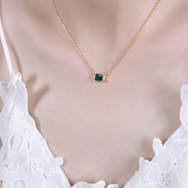 Wholesale Stainless Steel Green Minimalist Necklace