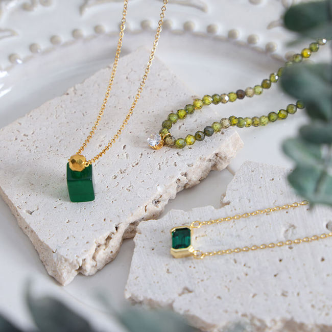 Wholesale Stainless Steel Green Minimalist Necklace