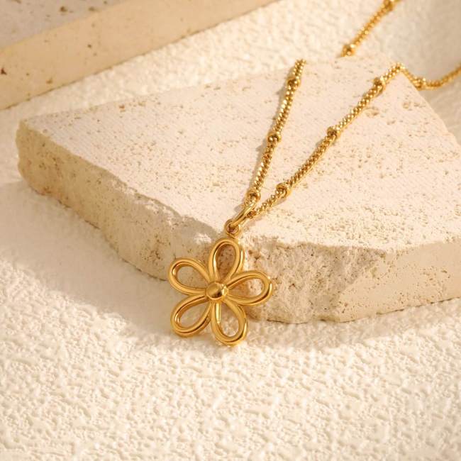 Wholesale Stainless Steel Flower Gold Necklace