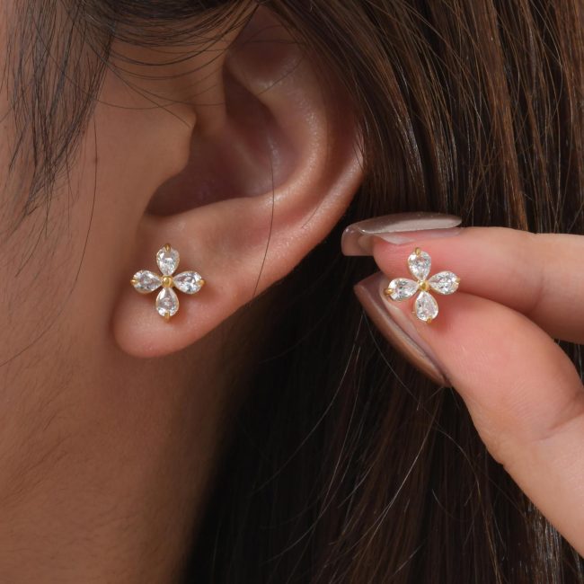 Wholesale Stainless Steel Zirconia Flower Earrings