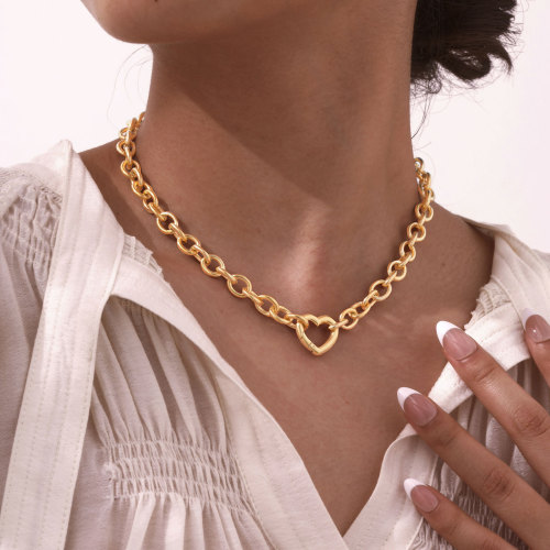 Wholesale Stainless Steel Heart Clasp Necklace