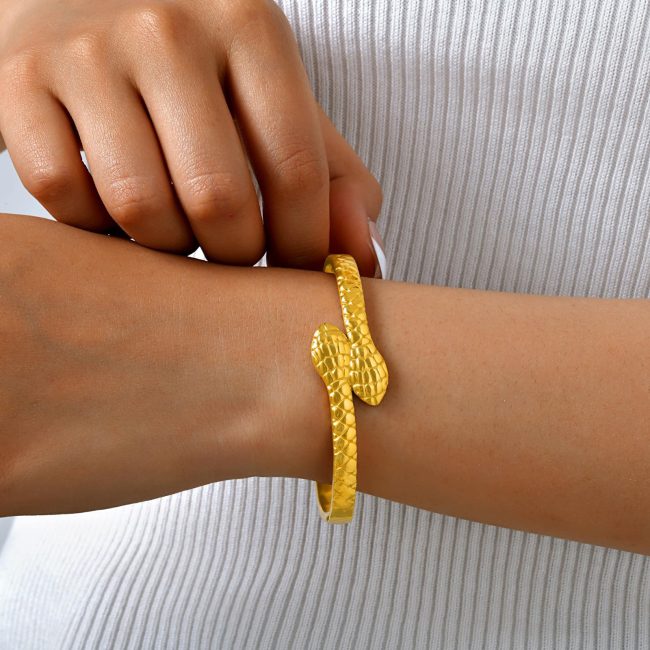 Wholesale Stainless Steel Snake Openable Bangle