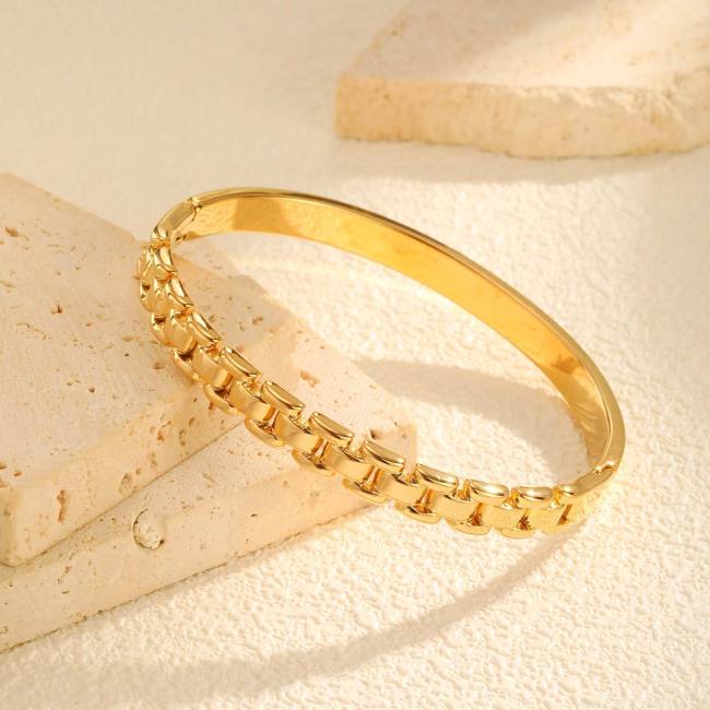 Wholesale Stainless Steel Hot Simple Bangle