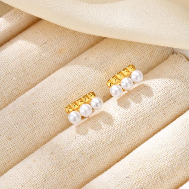 Wholesale Stainless Steel Pearl Elegance Earrings