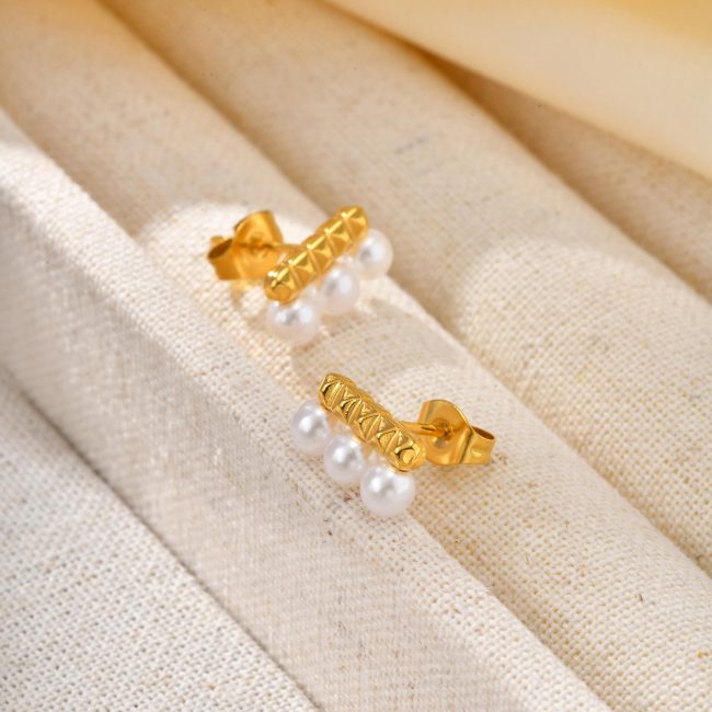Wholesale Stainless Steel Pearl Elegance Earrings