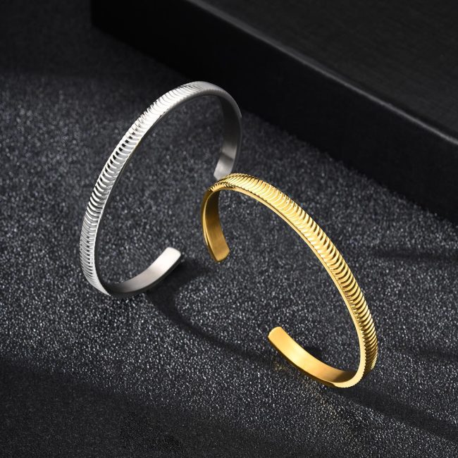 Wholesale Stainless Steel Mens Open Bangle